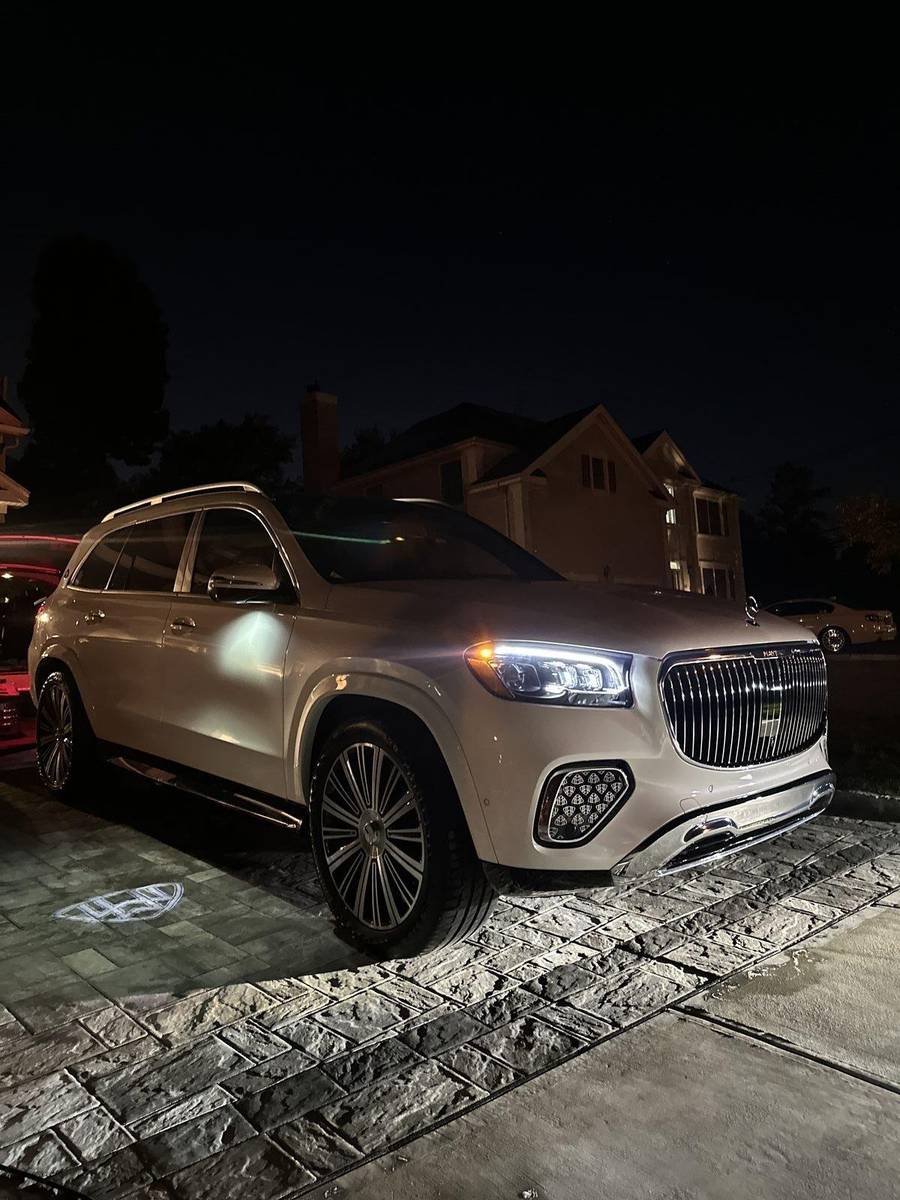 Maybach Gls Night