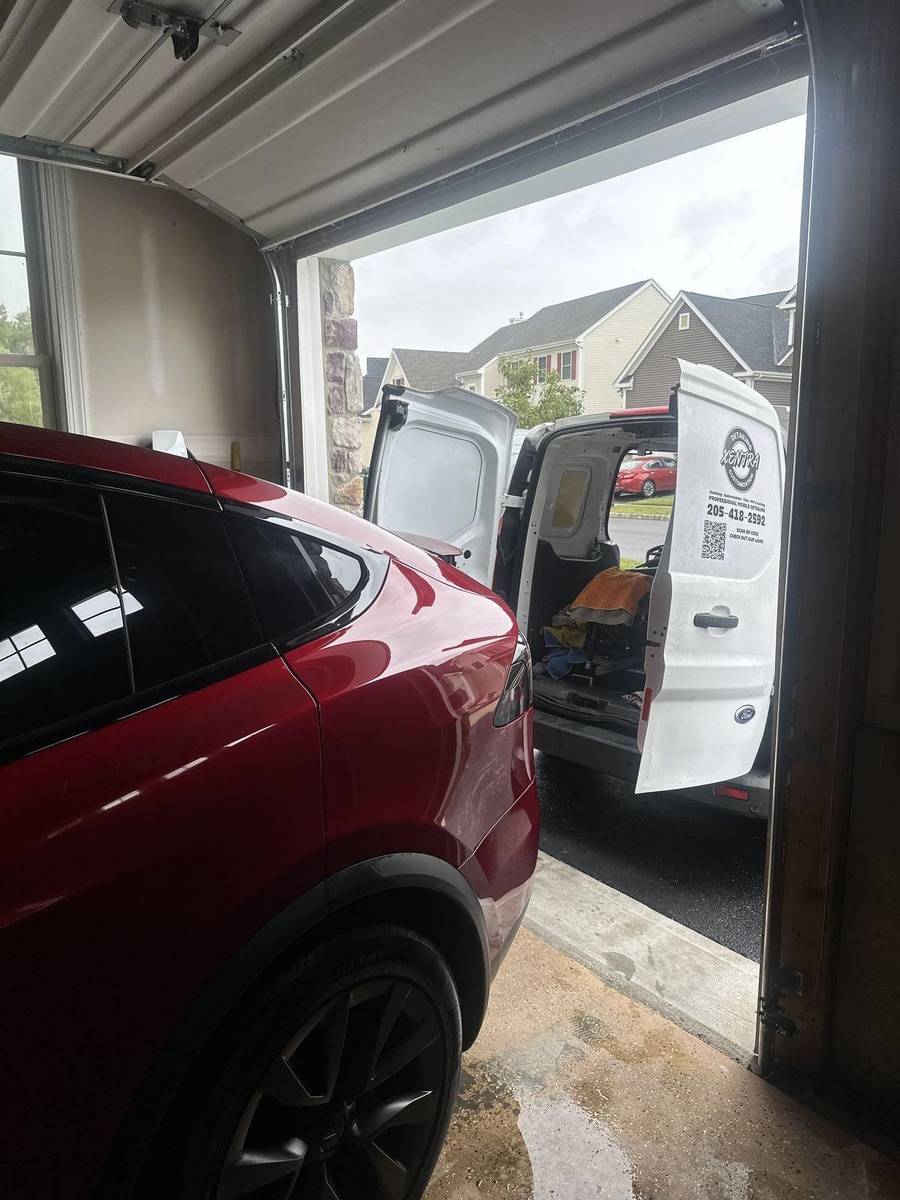 Xentra Van Garage